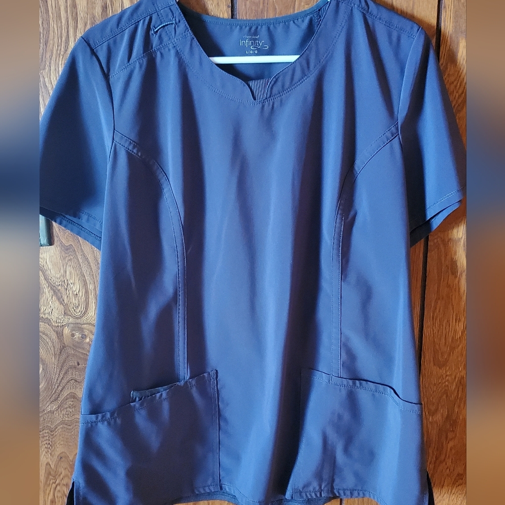 INFINITY Cherokee Women's Gray Short Sleeve Scrub Top